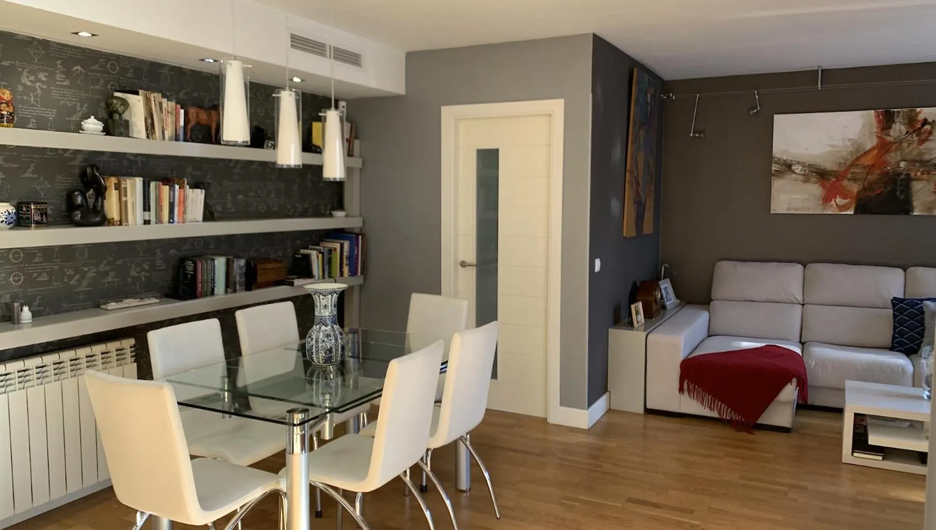 Luxury Apartment In Madrid